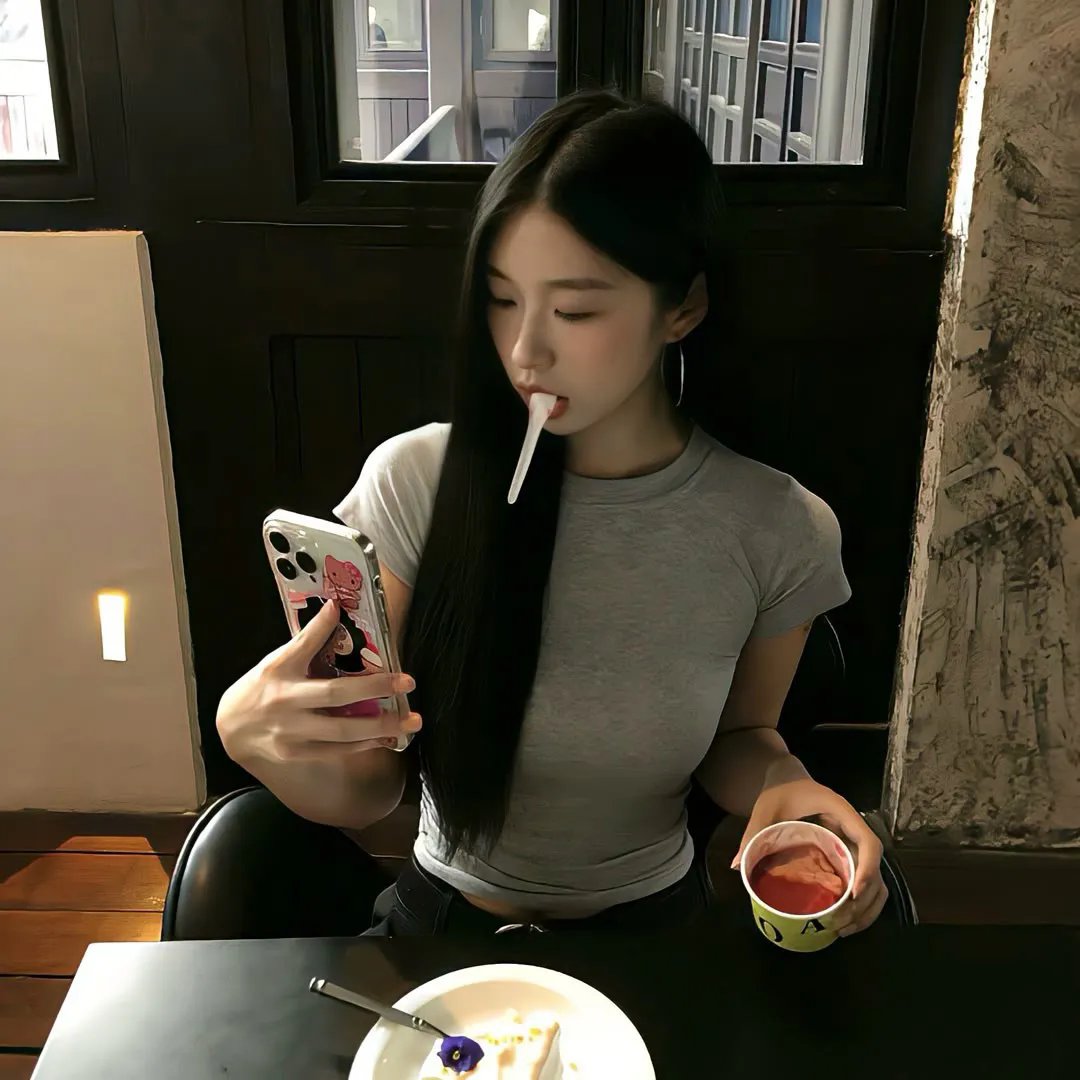 我才不要和人类恋爱呢